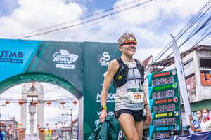 BIB: 501, 160, 201428, 100, 1883923, 083828, 38660
                            <button type="button" onclick="openModal(21763329)" class="btn btn-primary btn-sm float-right btn-popup" data-toggle="modal" data-target=".modal-high-quality">
                        <i class="fas fa-shopping-cart"></i> Add to Cart
                    </button>
                                            <button type="button" onclick="isThisMe(21763329, true)" class="btn btn-success btn-sm float-right btn-popup btn-isme hidden" data-toggle="tooltip" data-placement="bottom" title="นี่คือรูปของคุณใช่ไหม คลิกที่นี่เพื่อเอาเข้าอัลบั้ม">
                        <i class="fas fa-plus"></i> Add to album
                    </button>
                    <button type="button" onclick="isThisMe(21763329, false)" class="btn btn-warning btn-sm float-right btn-popup btn-isnotme hidden">
                        <i class="fas fa-ban"></i> Remove from album
                    </button>